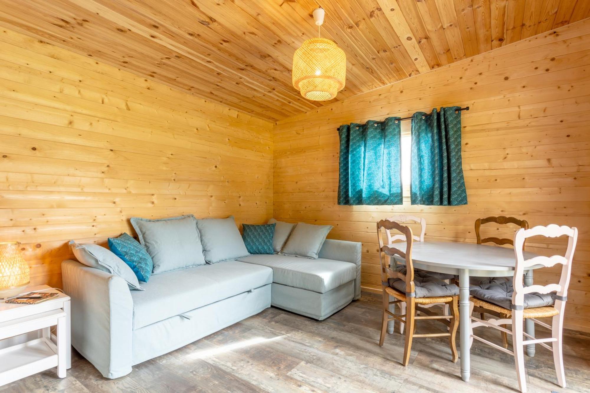 Chalet 4 Pers Landeleau 2Kms Canal Kültér fotó